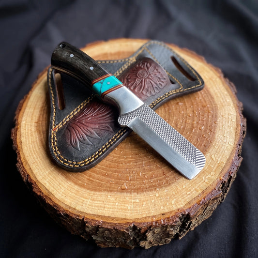 Sierra Turquoise Buffalo Horn Skinner
