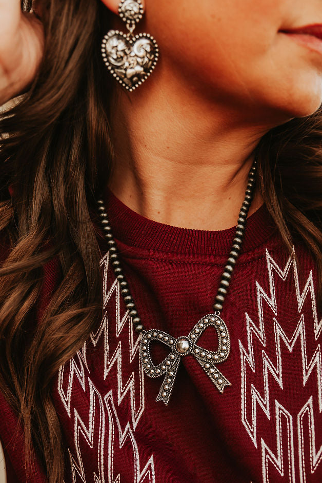 Navajo Pearl Bow Necklace