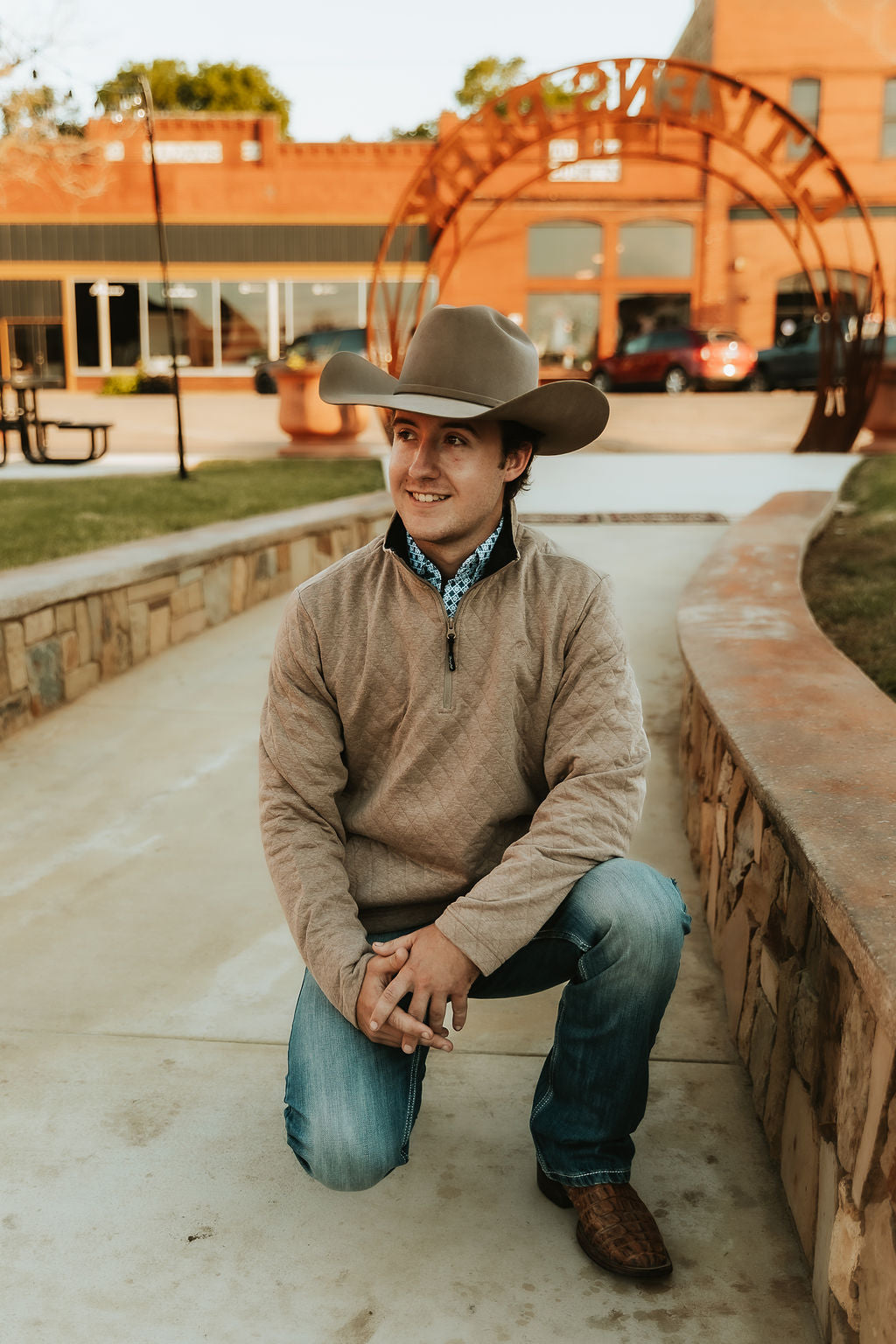 Quilted 1/4 Zip Pullover - Taupe