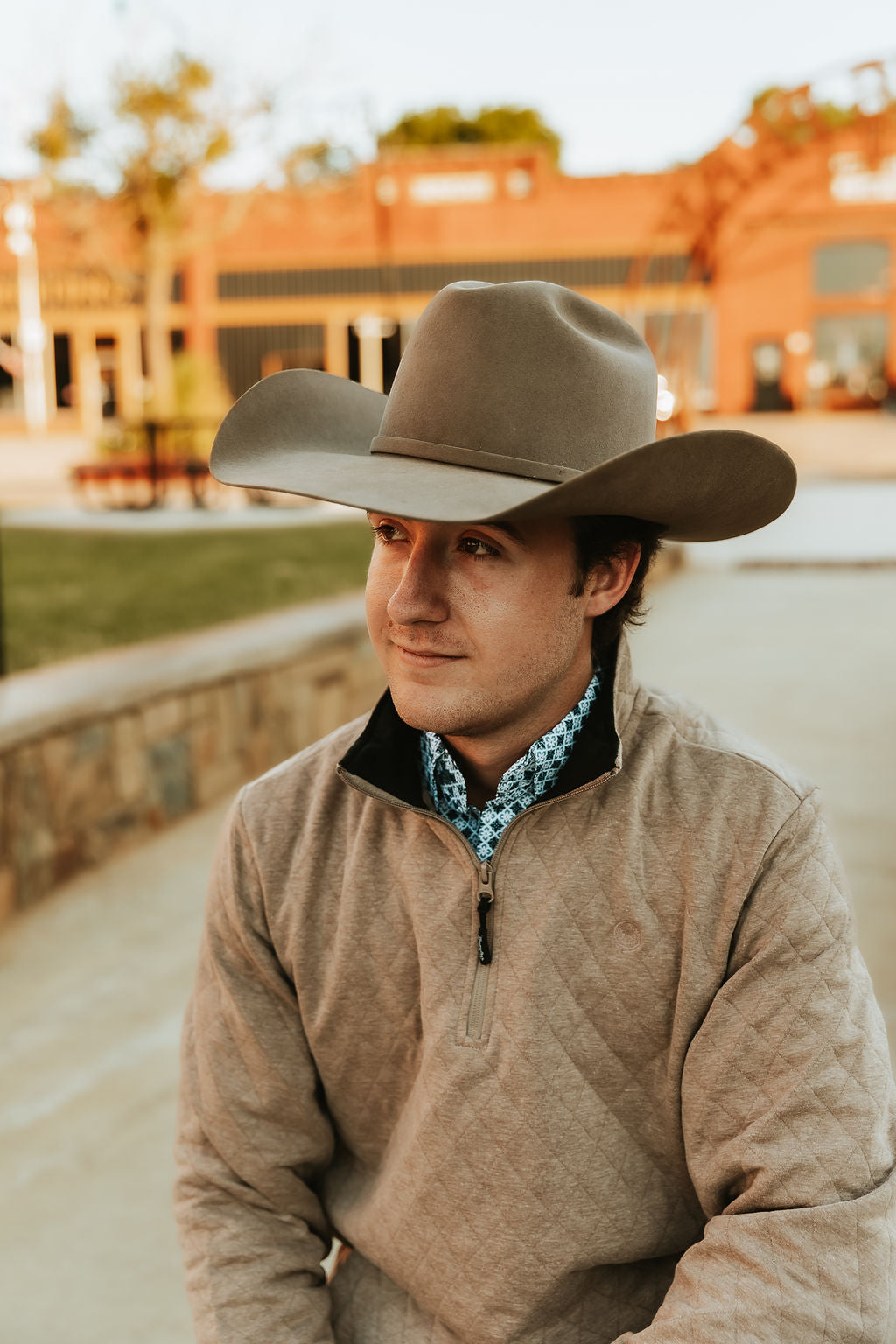 Quilted 1/4 Zip Pullover - Taupe