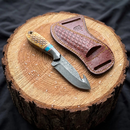 Waffle Cut Gut Hook Knife