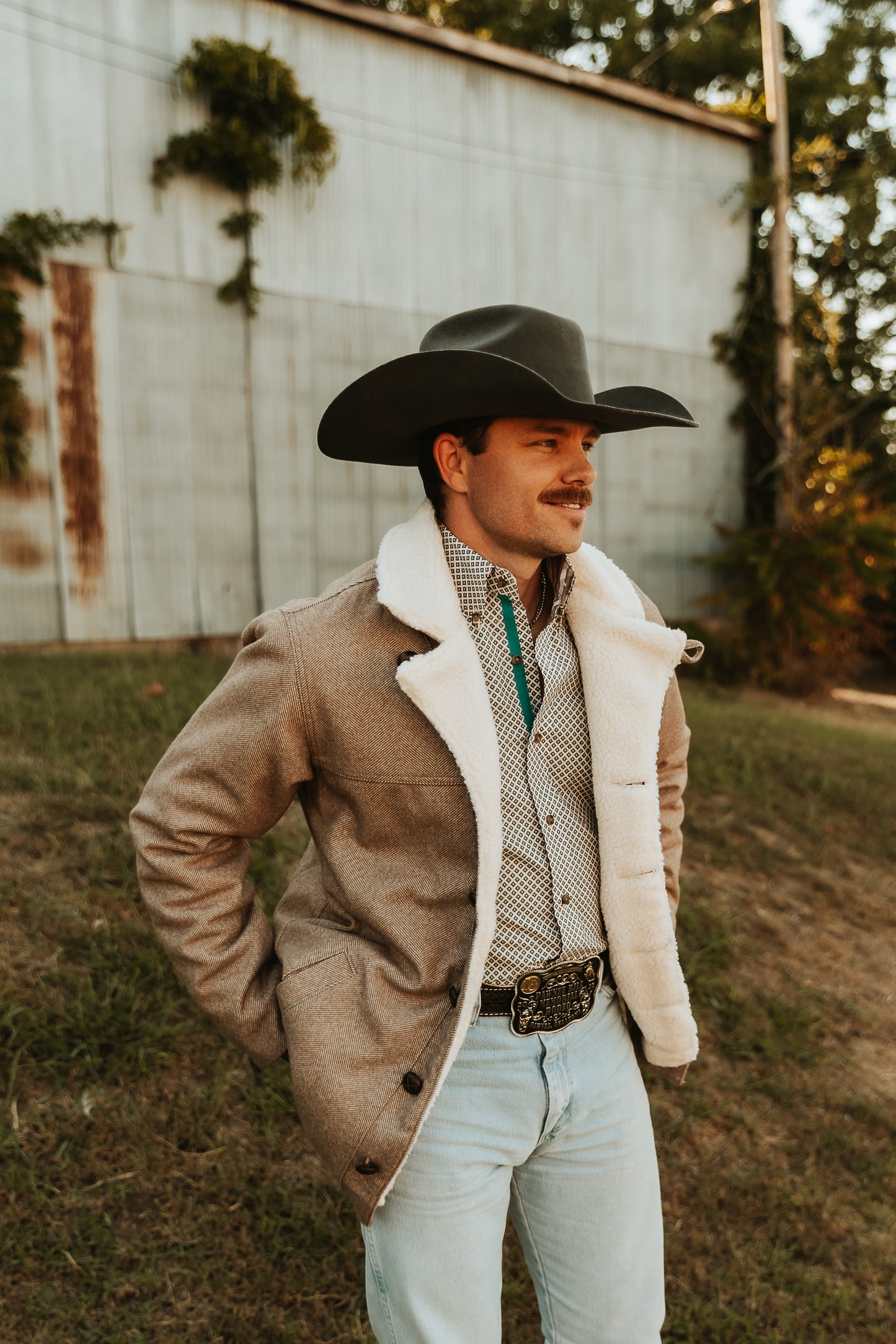 Cattleman's Tweed Sherpa Jacket - Neutral Brown