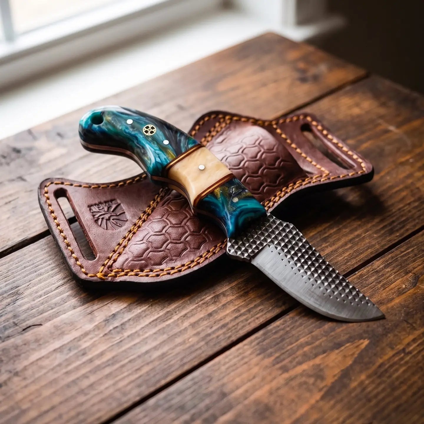 Lagoon Swirl Skinner Knife