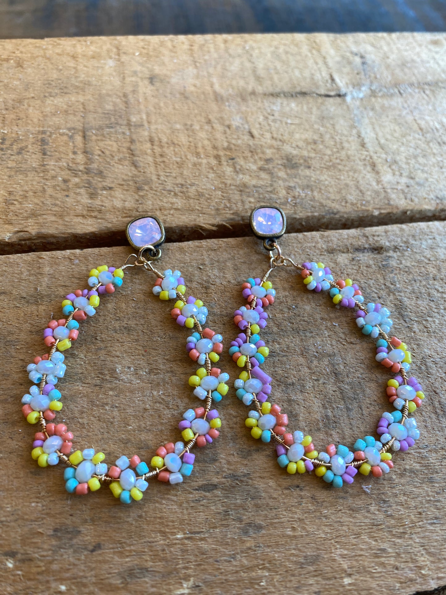 Multi colored flowered bead earring