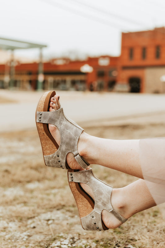 Taupe wedges