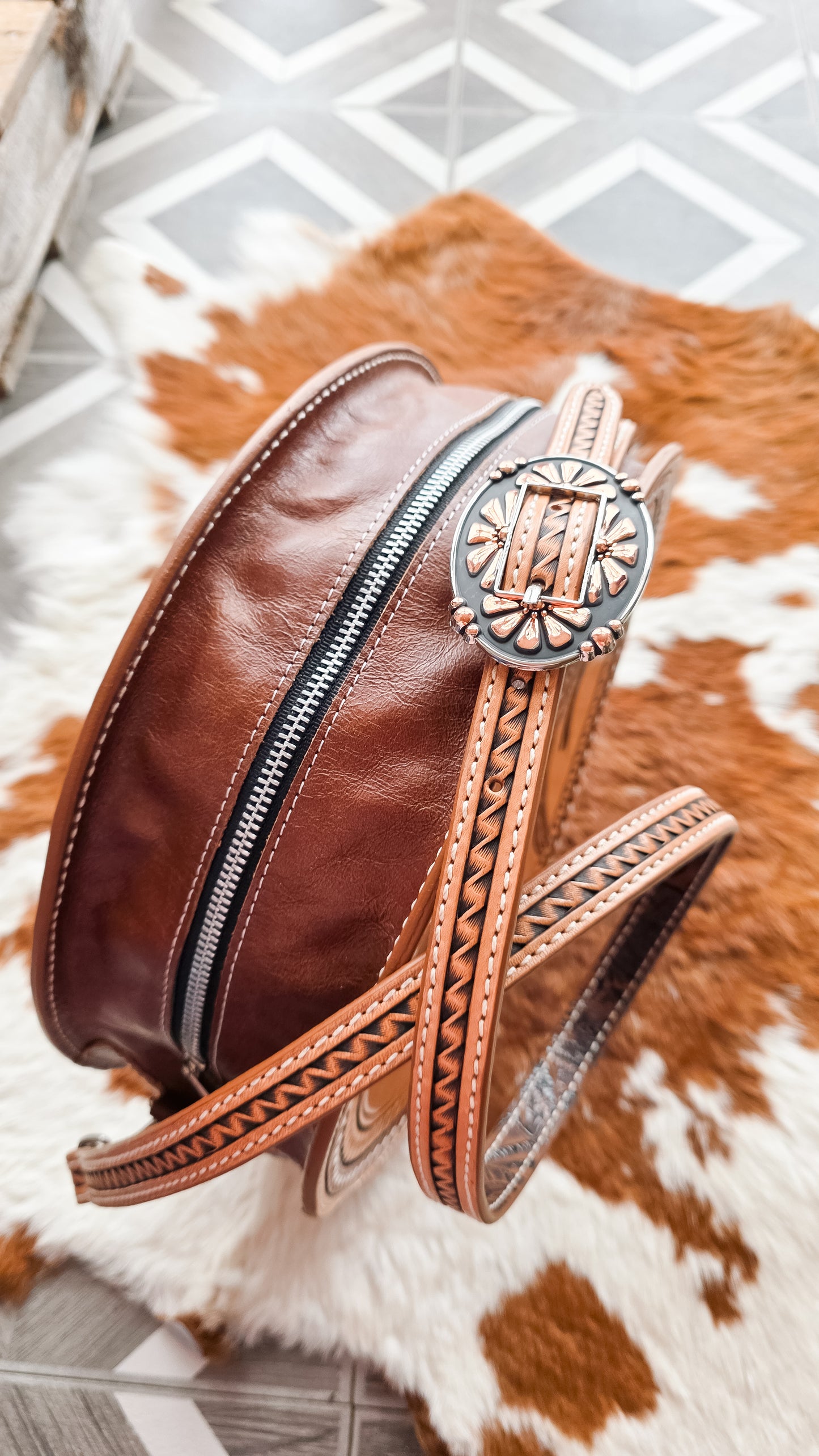 Saddle Canteen Purse
